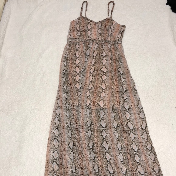 Light Pink Snake Skin Maxi Dress!! - Picture 2 of 4